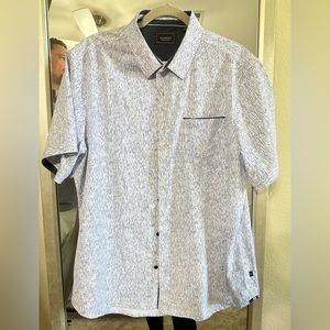 7 Diamonds 4 way stretch button up collared short sleeve shirt